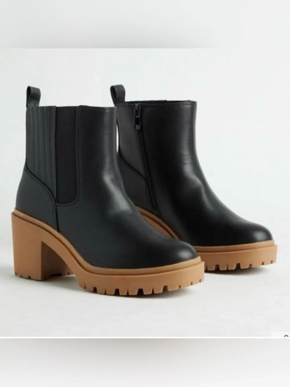 Torrid Finger Gore Wide Width Bootie in Black | Size 7.5 W